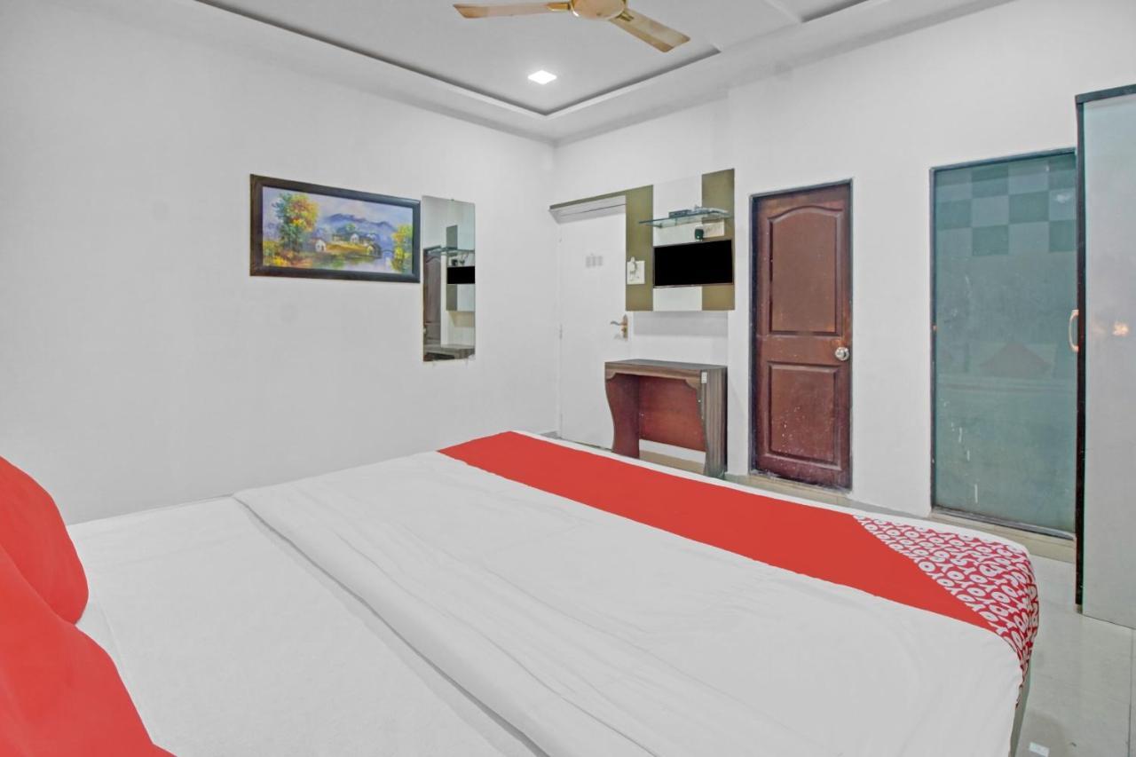Flagship 83490 Hotel Bently Palace Mumbai Eksteriør bilde
