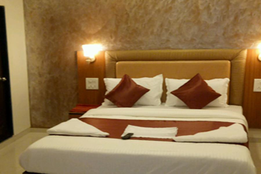 Flagship 83490 Hotel Bently Palace Mumbai Eksteriør bilde