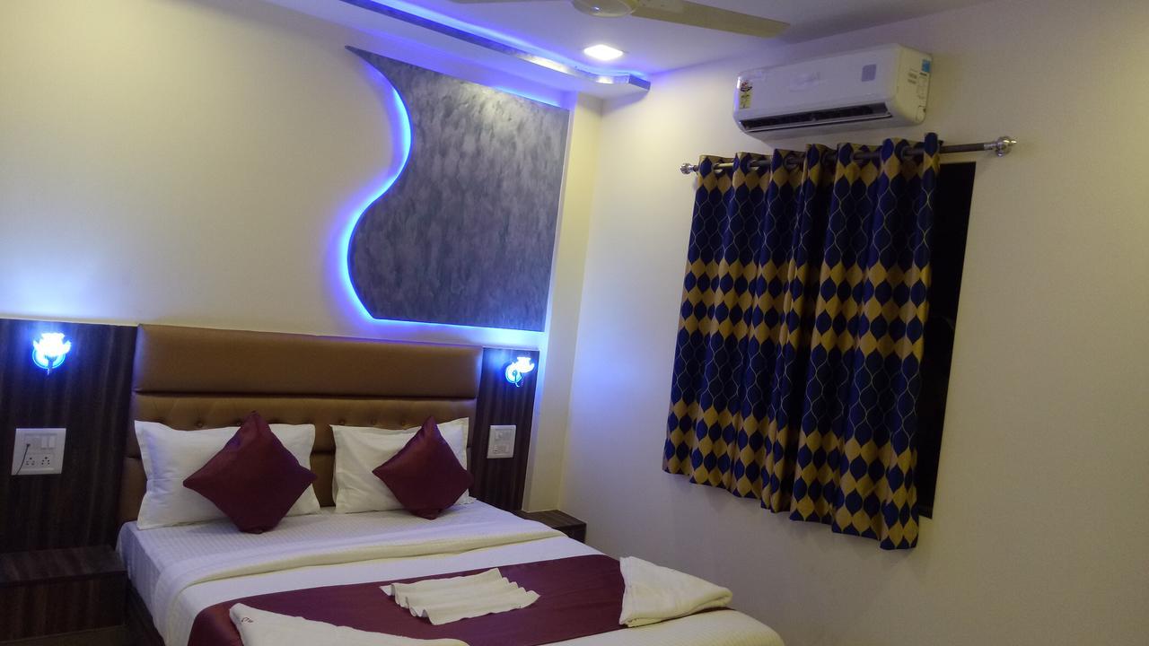 Flagship 83490 Hotel Bently Palace Mumbai Eksteriør bilde